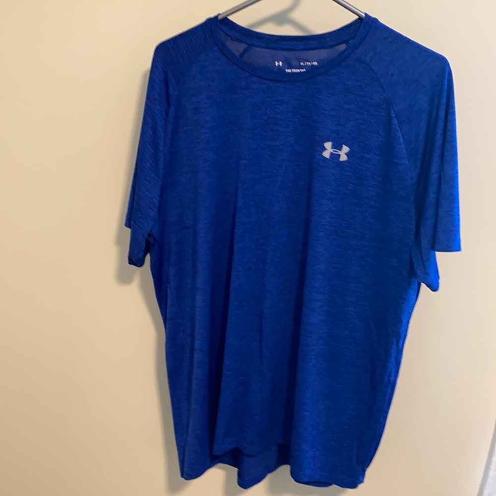 Under Armour tech tee